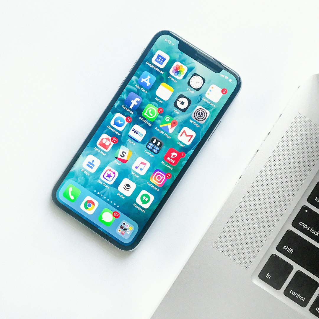 Responding to one-star app reviews